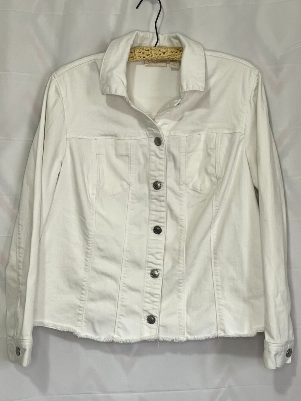 Chico’s White Frayed Edge Button Up White Jean Denim Jacket Size 2 US Large 12